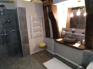 B&B / Chambres d'hotes Domaine du Lieu des Brocs - Country Club : photos des chambres