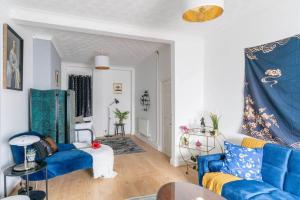 The Gatsby - Art Deco House For 13