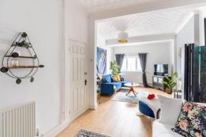 The Gatsby - Art Deco House For 13