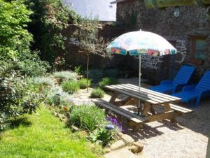 Maisons de vacances Beautiful 3-Bed Cottage in Passais-Villages : photos des chambres