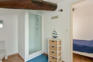 Maisons de vacances Marseillan 18th Century 2-Bed House Sleeps 6 : photos des chambres