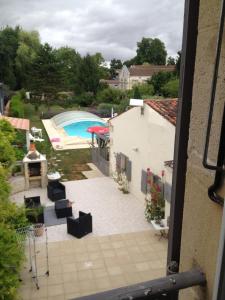 Appartements Studio avec piscine privee jardin clos et wifi a Saint Jean d'Angely : photos des chambres
