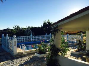 Spacious villa in Aroche, 160 m², private pool, 10 guests
