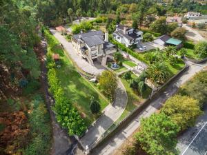 Majestic Manor in Valença with private pool