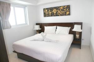 Modern apartment in Phuket of 75 m² with sea view on balcony