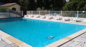 Maisons de vacances Maison de 3 chambres avec piscine partagee jardin amenage et wifi a Begadan : photos des chambres