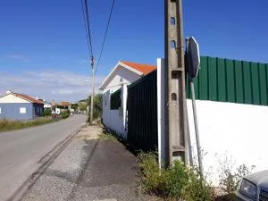 Spacious House in Encarnação with Garden & Terrace - Valongo