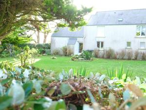 Maisons de vacances Maison de 3 chambres a Plouguerneau a 300 m de la plage avec vue sur la mer jardin clos et wifi : photos des chambres