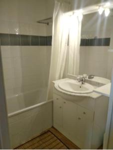 Appartement convivial à La Foux dAllos, 57 m², piscine partagée