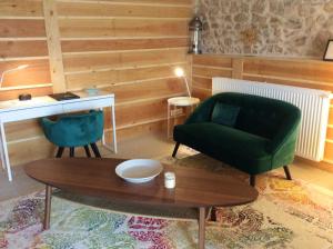Maisons de vacances Maison de 3 chambres avec piscine partagee jacuzzi et jardin amenage a Abjat sur Bandiat : photos des chambres