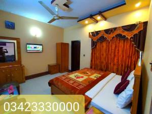 Deluxe Double Room room in Royal Residency Guest House Karachi