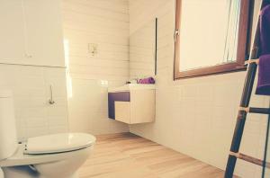 Welcoming house with mountain view in Cañamero