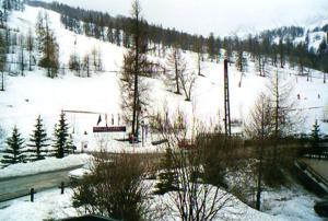 Appartements Charmant appartement a Enchastrayes 38 m² avec vue montagne : photos des chambres