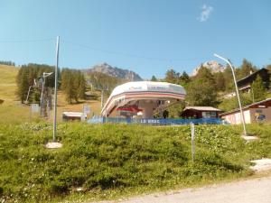 Appartements Charmant appartement a Enchastrayes 38 m² avec vue montagne : photos des chambres