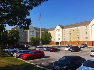 Sonesta Simply Suites Baltimore BWI Airport - 3hvězdičkové hotely ve městě Linthicum Heights