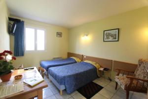 Hotels Hotel du Mont Servy : photos des chambres