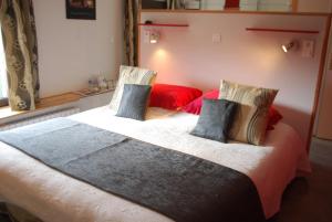 Hotels Le Ranch des Lacs : photos des chambres