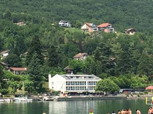 Appartements Vue sublime sur le lac du Bourget : photos des chambres