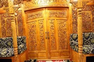 Umbrella group of House Boat - Gagribal