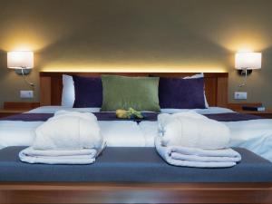 Quadruple Room with Bathroom room in Hotel Karos Spa