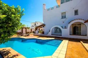 R116 Casa adosada con piscina privada en Cunit - Cunit