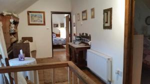 Beautiful 300 year old traditional country cottage