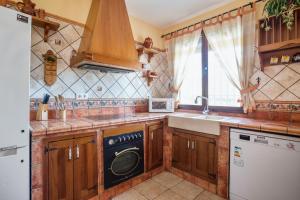 5 bedrooms house with private pool and enclosed garden at Carcabuey