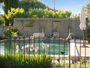 Appartements Appartement de 2 chambres avec piscine partagee jardin amenage et wifi a Oppede : photos des chambres