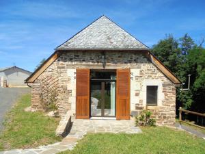 Maisons de vacances Maison de 4 chambres avec jardin amenage a Castelnau de Mandailles : photos des chambres