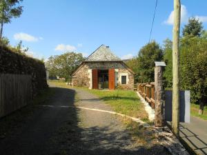 Maisons de vacances Maison de 4 chambres avec jardin amenage a Castelnau de Mandailles : photos des chambres