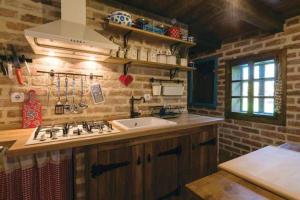 Elegant villa with jacuzzi near Možđenec