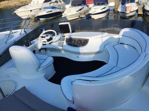 Cozy room with lake view in Porto 12 m² and terrace