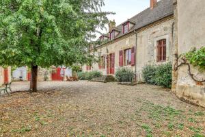 Villas Villa de 4 chambres avec piscine privee jardin clos et wifi a Lucenay les Aix : photos des chambres