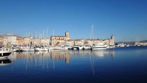 Appartements Appartement d'une chambre a La Ciotat a 10 m de la plage avec vue sur la mer terrasse amenagee et wifi : photos des chambres