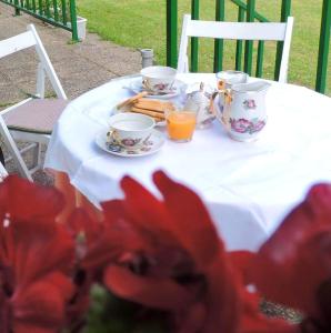 Spacious house with mountain view in Premio