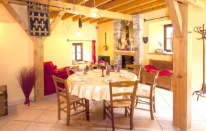 Chalets Chalet chaleureux a Saint-Andre avec vue sur montagne : photos des chambres