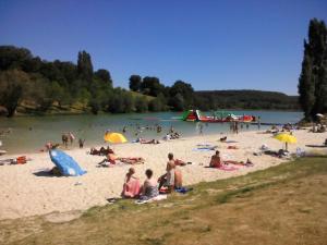 Maisons de vacances Maison de 2 chambres avec jardin a Lendou en Quercy a 7 km de la plage : photos des chambres