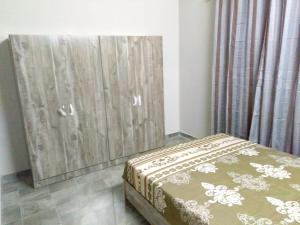 Charming House in Curepipe + Garden