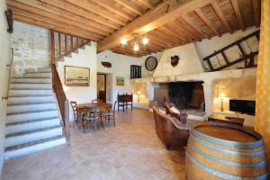 Charmante maison en Camargue avec piscine partagée