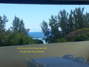 Elegant Apartment in Flic en Flac + Pool