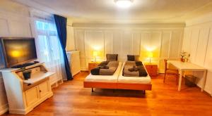 Sensi Living Station