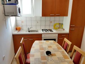 Charming Apartment in Pag with Sea View 40 sqm 