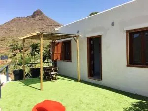 Spacious house in Arona with terrace and garden - Ifonche