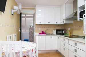 Modern Apartment in Torrevieja with Air Conditioning, 60 m².