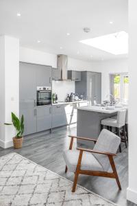 Relax in Stunning Pontcanna Apartment Close To City Centre