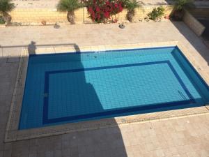 2 Bed Flat - Sleeps 4 - Pool - Parking - Wifi