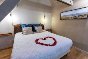 Appartements OURS EN BAY - Studio Cocon pour amoureux avec parking gratuit tout a pieds - pres de la Chapelle des marins et de la Baie : photos des chambres