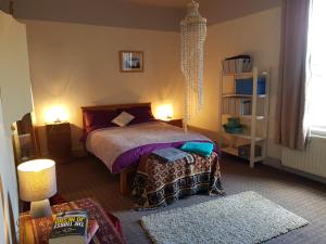 House - Sleeps 6 - Pet friendly - Garden