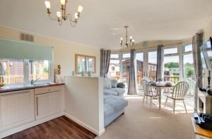 Stunning 3-Bed Hot Tub Lodge Northumberland