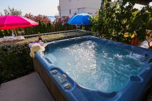Luton Apartment Zadar Kozino Heating Pool & Jacuzzi 